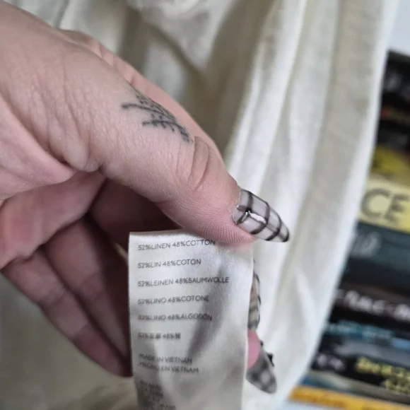 Casual White Women's Top - Picture 4 of 5